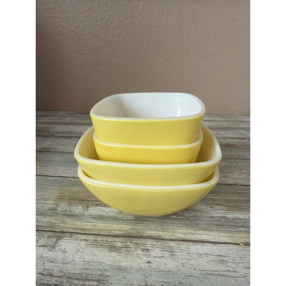 Pyrex Other - Vintage Pyrex Yellow Square Hostess Bowls 407 and 410 Set of 4 USA